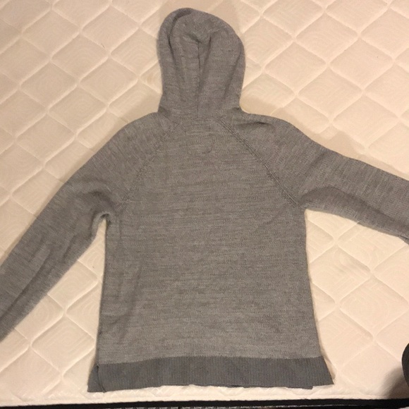 Large Hollister Male hoodie (Winter Edition) - Picture 2 of 3